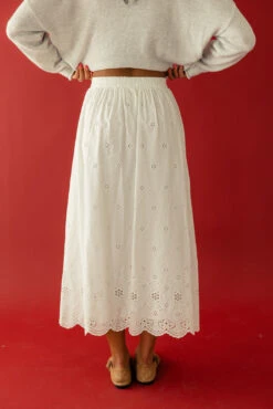 White Lace Skirt with Scalloped Hem and Elastic Waistband 11 White Lace Skirt with Scalloped Hem and Elastic Waistband -ROOLEE FASHION SHOP 028A0481