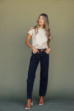 Boxy Cropped Crew Neck Tee - The Emre -ROOLEE FASHION SHOP 028A0785