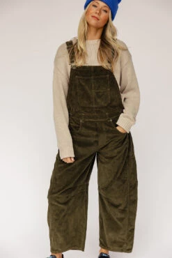 Free People Good Luck Cord Overall -ROOLEE FASHION SHOP 028A1210 ad533001 0619 43ec 8fd4 eb0b5ee0b439