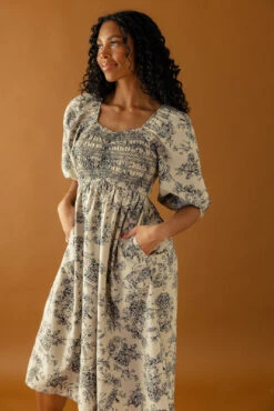 Smocked Embroidery Sweetheart Mini Dress with Pockets