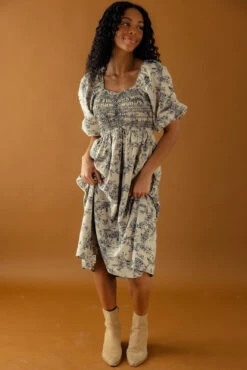 Smocked Embroidery Sweetheart Mini Dress with Pockets -ROOLEE FASHION SHOP 028A1347 f87d1d69 731e 4386 8503 950e35fdfd8c