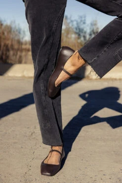 Brisela Square Toe Leather Ballet Flats 24 Brisela Square Toe Leather Ballet Flats -ROOLEE FASHION SHOP 028A2341