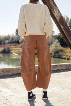 Free People Good Luck Mid Rise Barrel Jeans -ROOLEE FASHION SHOP 028A2407 e7106acc 48aa 4d0b 8571 37d542034ce0