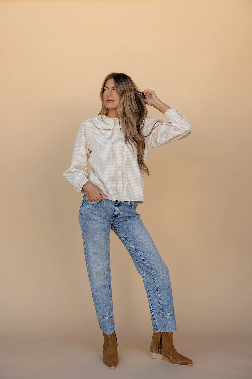 Vintage-Inspired Honeycomb Textured Blouse with Peter Pan Collar 8 Vintage-Inspired Honeycomb Textured Blouse with Peter Pan Collar - Image 6