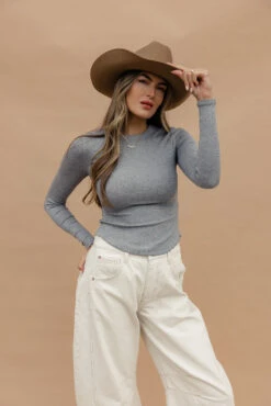 The Vero Long Sleeve Tee -ROOLEE FASHION SHOP 028A2546 76020d61 7896 421e 8f5b 7d4d18ba3285