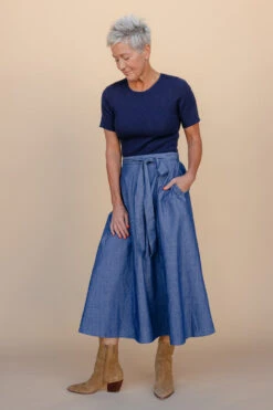Vintage Indigo Denim Midi Dress with Pockets and Defined Waist