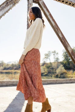 Who Else Floral Tiered Midi Skirt with Asymmetrical Slit