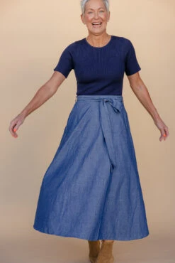 Vintage Indigo Denim Midi Dress with Pockets and Defined Waist -ROOLEE FASHION SHOP 028A2839 6b977ada b385 4def 80f1 66017877b372