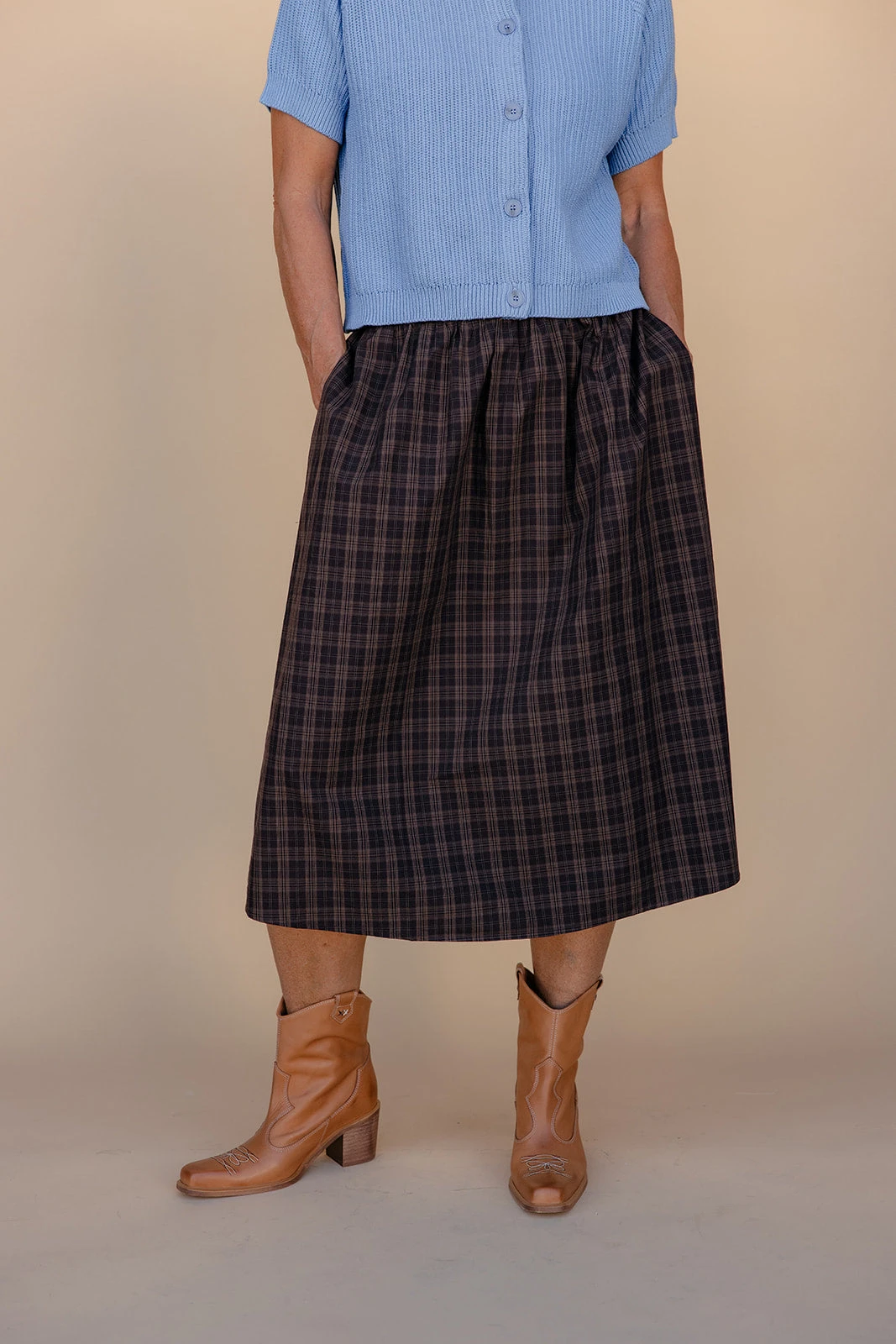 Plaid Midi Skirt with Pockets and Elastic Waist 10 Plaid Midi Skirt with Pockets and Elastic Waist - Image 8