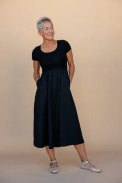 Classic Black Short Sleeve Midi Dress with Pockets -ROOLEE FASHION SHOP 028A3299