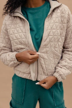 Soft Quilted Jacket for Women - Trendy Full-Zip Fall Outerwear -ROOLEE FASHION SHOP 028A3542