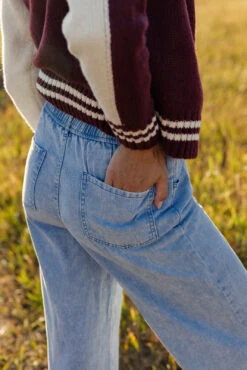 Wide Leg Tie Waist Jeans in Light Wash Denim 11 Wide Leg Tie Waist Jeans in Light Wash Denim -ROOLEE FASHION SHOP 028A3687