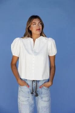 White Puff Sleeve Blouse with Vintage Lace Collar - Elegant Tailored Top 11 White Puff Sleeve Blouse with Vintage Lace Collar - Elegant Tailored Top -ROOLEE FASHION SHOP 028A3700