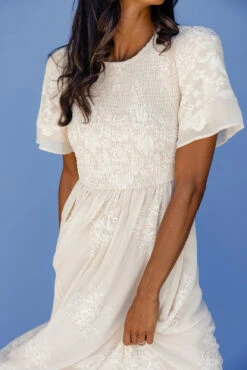 Juliette Smocked Lace Midi Dress for Special Occasions 23 Juliette Smocked Lace Midi Dress for Special Occasions -ROOLEE FASHION SHOP 028A3986