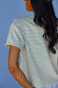 Striped Cropped Tee - Casual Blue & Red Short Sleeve Crewneck Top -ROOLEE FASHION SHOP 028A4041