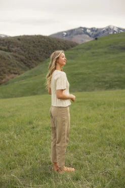 Austin Mid Rise Barrel Jeans - Relaxed Cropped Denim 17 Austin Mid Rise Barrel Jeans - Relaxed Cropped Denim -ROOLEE FASHION SHOP 028A4844