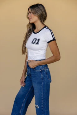 Vintage-Inspired Cropped Ringer Tee - Soft & Stretchy Casual Top