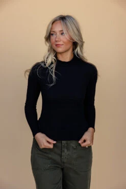 Ayla Textured Mock Neck -ROOLEE FASHION SHOP 028A5894