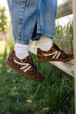 Steve Madden Madrid Low-Top Sneakers -ROOLEE FASHION SHOP 028A7070