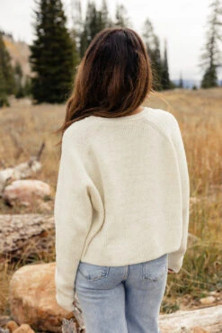 Cropped Waffle Knit Raglan Sweater 23 Cropped Waffle Knit Raglan Sweater -ROOLEE FASHION SHOP 028A7093