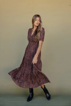 Autumn Whispers Midi Dress - Romantic Floral Fall Fashion 17 Autumn Whispers Midi Dress - Romantic Floral Fall Fashion -ROOLEE FASHION SHOP 028A7390