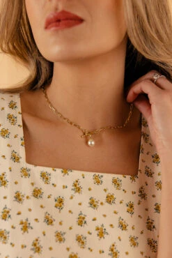 Pearl Paperclip Necklace - Cordelia Gold Plated Jewelry for Women -ROOLEE FASHION SHOP 028A7745