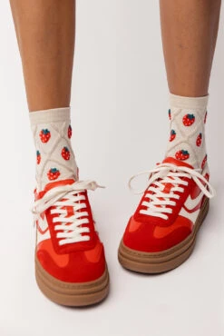 Steve Madden Dodge Sneakers - Premium Low-Top Athletic Shoes -ROOLEE FASHION SHOP 028A7936 622838fe 8c05 48b8 80ec 5f6855894927