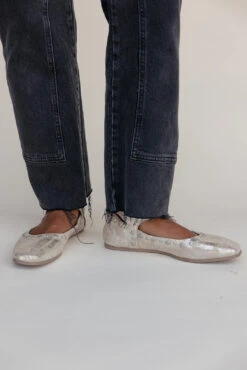 Free People Mystic Mary Jane Metallic Leather Flats 12 Free People Mystic Mary Jane Metallic Leather Flats -ROOLEE FASHION SHOP 028A8001 d15fb7f0 1aef 47d6 b27b 94169a223290