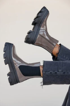 Chunky Platform Boots with Modern Edgy Design -ROOLEE FASHION SHOP 028A8045