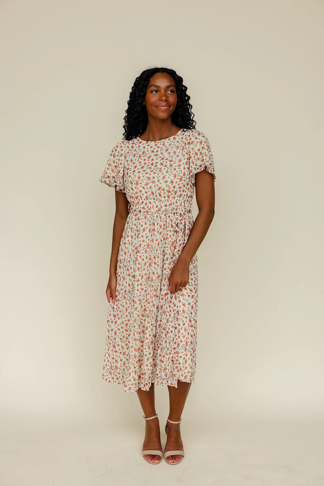 Floral Flutter Sleeve Dress - Elegant Pleated Midi for Events 6 Floral Flutter Sleeve Dress - Elegant Pleated Midi for Events - Image 4