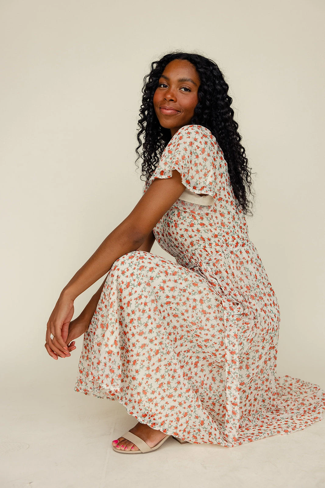 Floral Flutter Sleeve Dress - Elegant Pleated Midi for Events 4 Floral Flutter Sleeve Dress - Elegant Pleated Midi for Events - Image 2