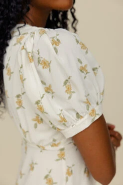 Ivory Floral Midi Dress with Functional Buttons - Elegant Summer Style -ROOLEE FASHION SHOP 028A8971 d59d3903 ec86 4a00 baca 7dc82749f0d5