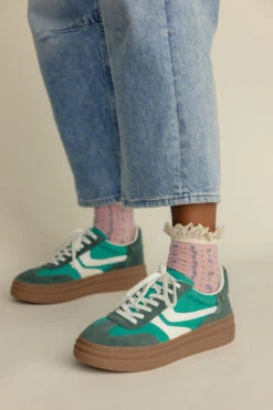 Floral Frill Ankle Socks - Cute Ruffle Trim Vintage Style Hosiery