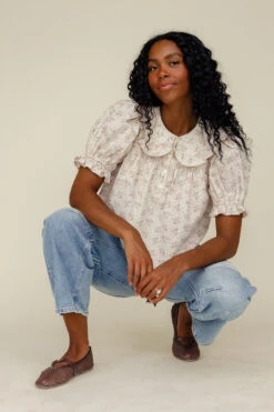 Vintage-Inspired Ivory Floral Blouse with Ruffled Peter Pan Collar