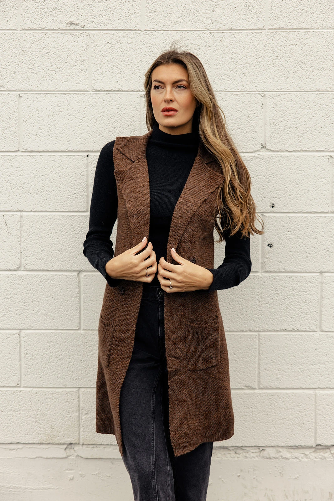 Marled Knit Sweater Vest with Pockets and Back Slit Detail 9 Marled Knit Sweater Vest with Pockets and Back Slit Detail - Image 7