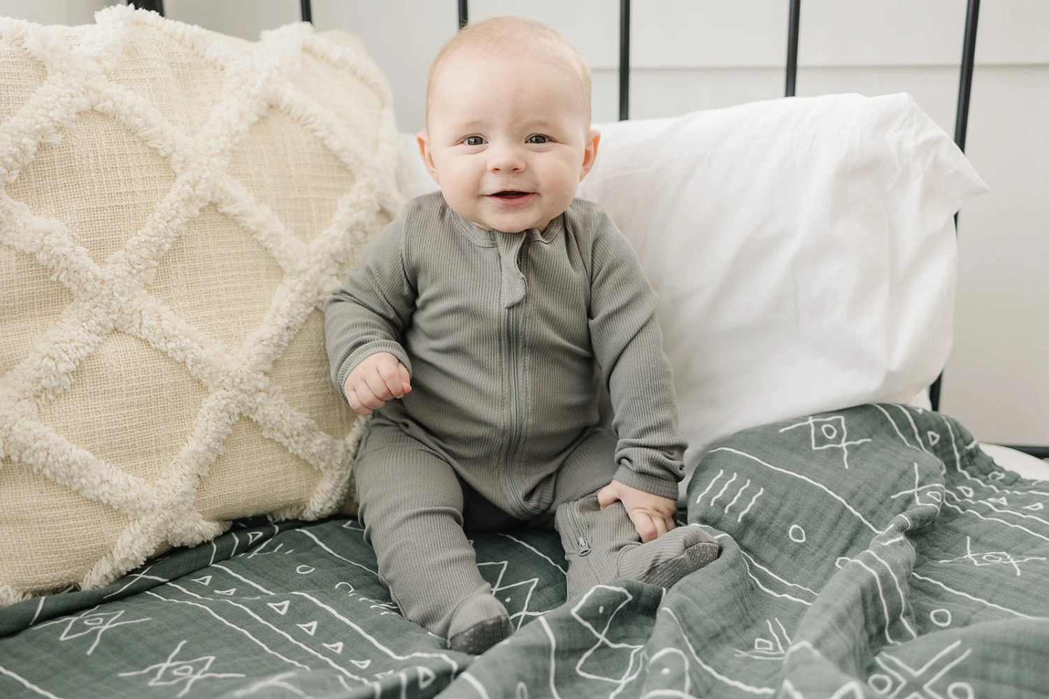 Grey Organic Cotton Ribbed Baby Zipper Pajamas 8 Grey Organic Cotton Ribbed Baby Zipper Pajamas - Image 6