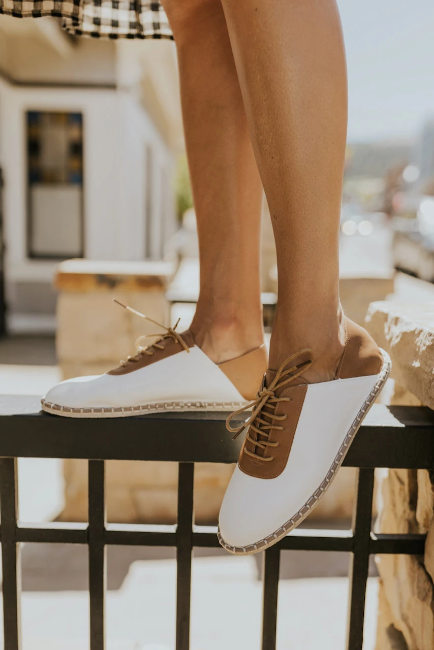 Women's Casual Lace-Up Shoes - Versatile Everyday Comfort Flats 11 Women's Casual Lace-Up Shoes - Versatile Everyday Comfort Flats - Image 9