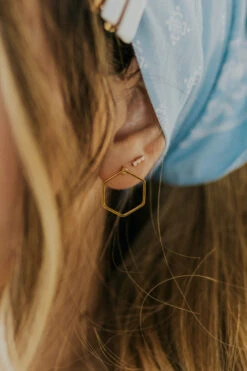 ROOLEE Baylor Geometric Hexagon Earrings -ROOLEE FASHION SHOP 4T1A3950 ae8919a1 e2bb 4f4d b21c 5a437dd110a1