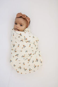 Soft Floral Cotton Muslin Swaddle Blanket for Newborns and Toddlers