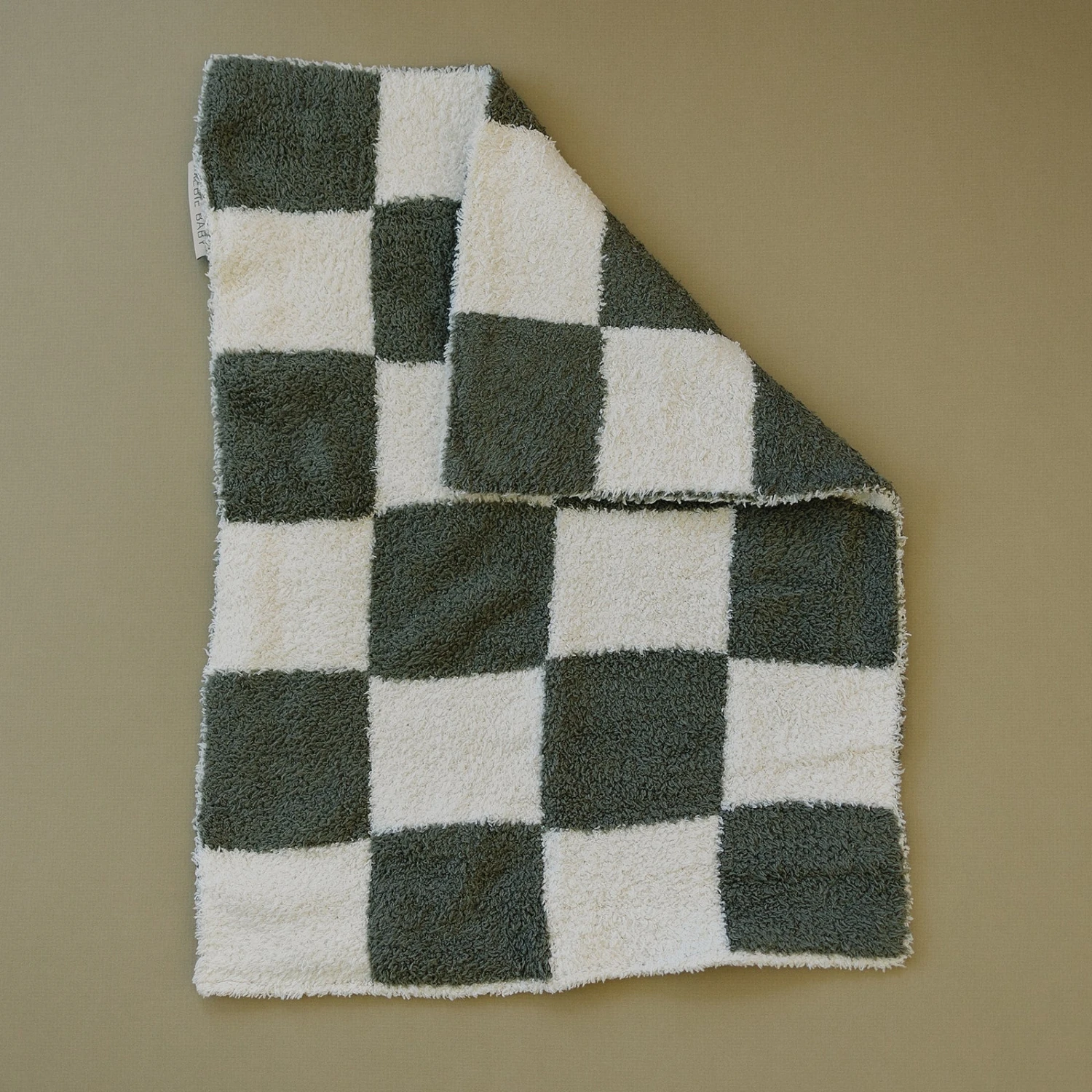 Soft Green Checkered Plush Blanket for Baby, Kids, and Home 14 Soft Green Checkered Plush Blanket for Baby, Kids, and Home - Image 12