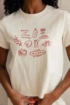 Picnic Graphic Crop Top - Aesthetic Short Sleeve Graphic Tee 21 Picnic Graphic Crop Top - Aesthetic Short Sleeve Graphic Tee -ROOLEE FASHION SHOP 7W4A0052