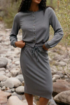 Cozy Meadowgate Button-Front Knit Cardigan for Effortless Layering