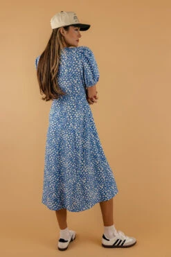 Blue Floral Puff Sleeve Dress with Elegant Princess Seams