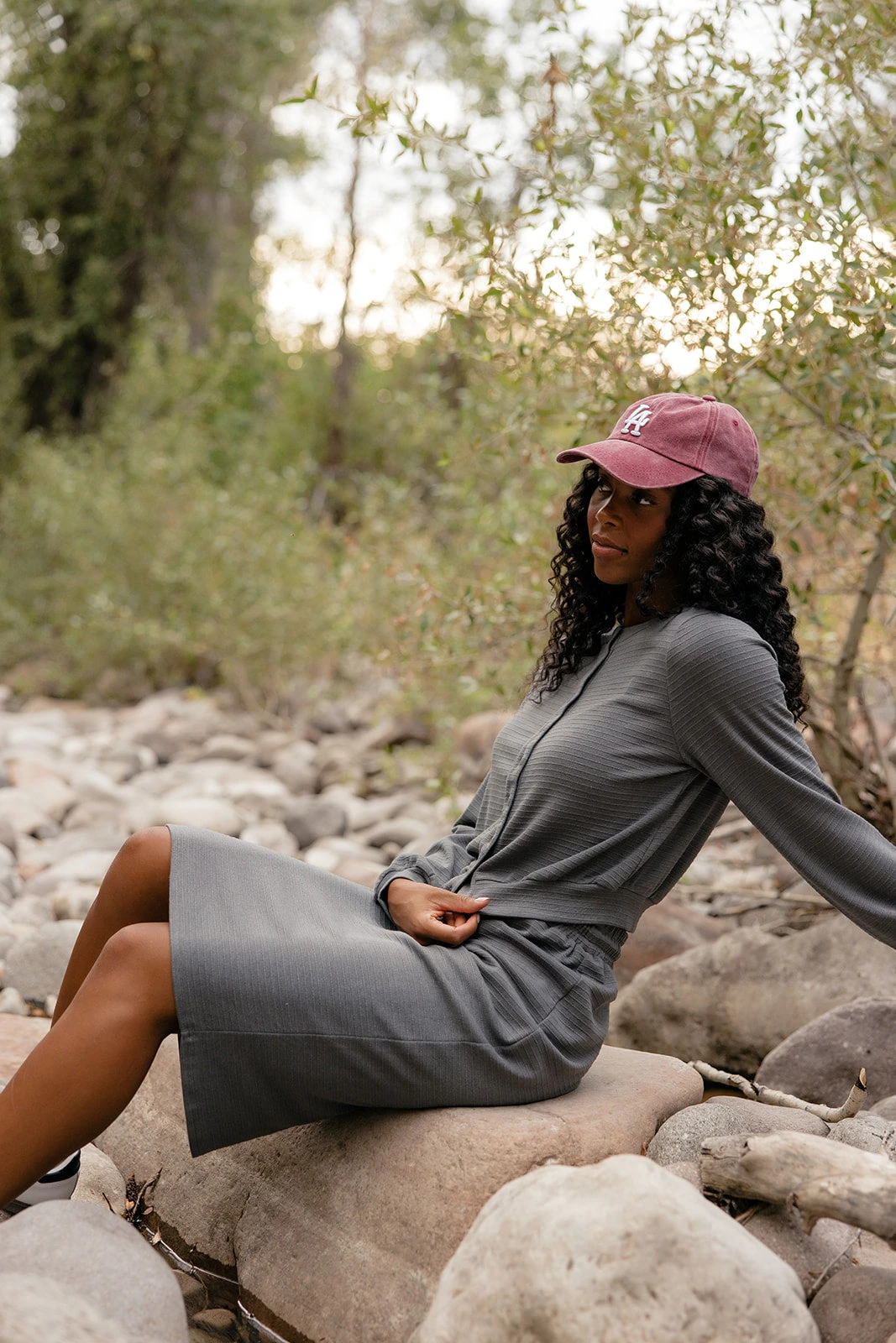 Cozy Meadowgate Button-Front Knit Cardigan for Effortless Layering 10 Cozy Meadowgate Button-Front Knit Cardigan for Effortless Layering - Image 8