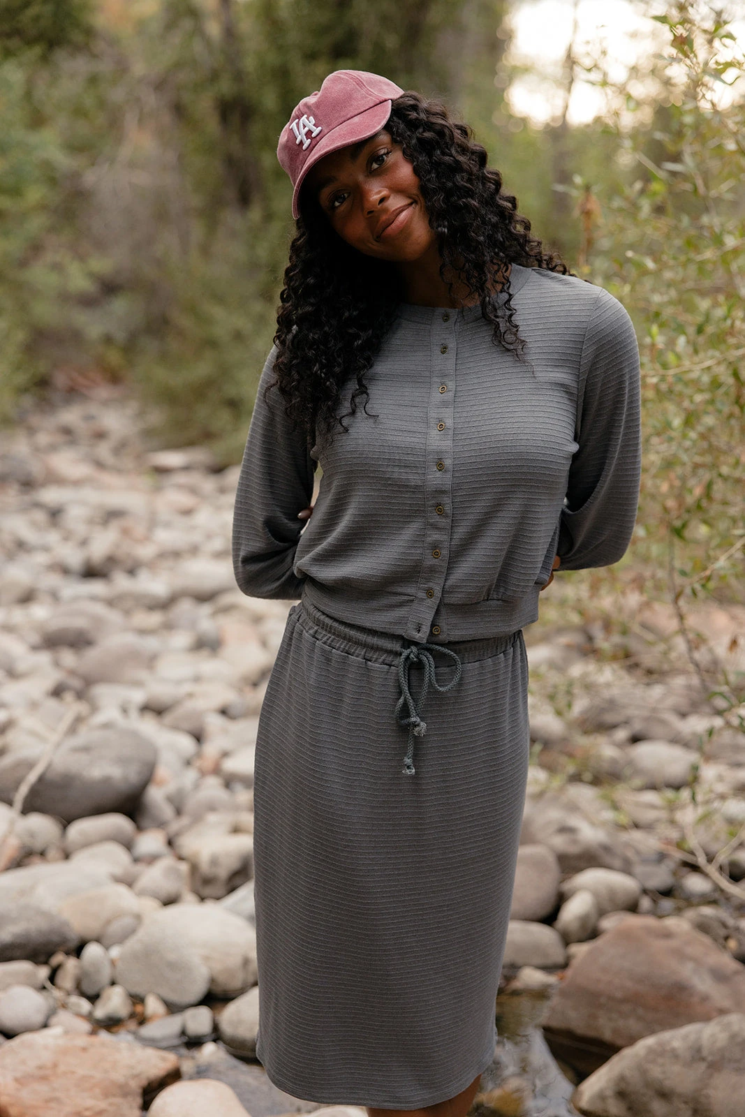 Cozy Meadowgate Button-Front Knit Cardigan for Effortless Layering 4 Cozy Meadowgate Button-Front Knit Cardigan for Effortless Layering - Image 2