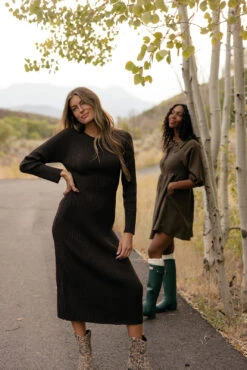 Primrose Collared Relaxed Fit Dress with Pockets -ROOLEE FASHION SHOP 7W4A0249