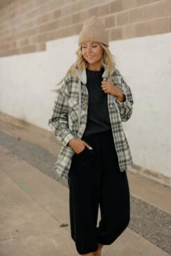 Free People Freya Sweater Set -ROOLEE FASHION SHOP 7W4A0539 07dd89b3 0168 4311 b6ac 05db4972a09e