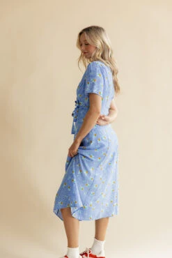 Button Down V-Neck Dress with Adjustable Waist Tie - Zooey 19 Button Down V-Neck Dress with Adjustable Waist Tie - Zooey -ROOLEE FASHION SHOP 7W4A0860 f9d28f30 b38b 4d42 9cc7 a6ceed59de1e