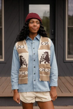 Southwestern Patterned Knit Vest - Tan Zip-Up Western Layering Piece -ROOLEE FASHION SHOP 7W4A1277 a1ed0c03 2675 4567 82bc b9641dc8996d
