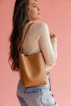 Harper Classic Tote: Premium Vegan Leather Everyday Handbag -ROOLEE FASHION SHOP 7W4A1522